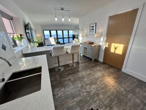 Photo 11- click for photo gallery